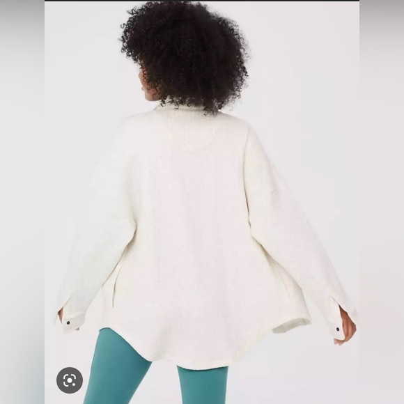 aerie offline quilted shacket - Picture 3 of 6